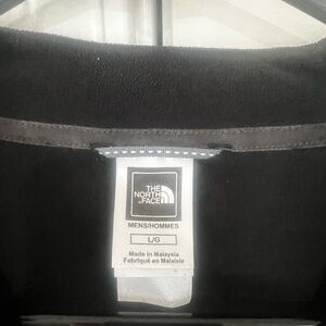 The North Face Large Black Men's Fleece Jacket